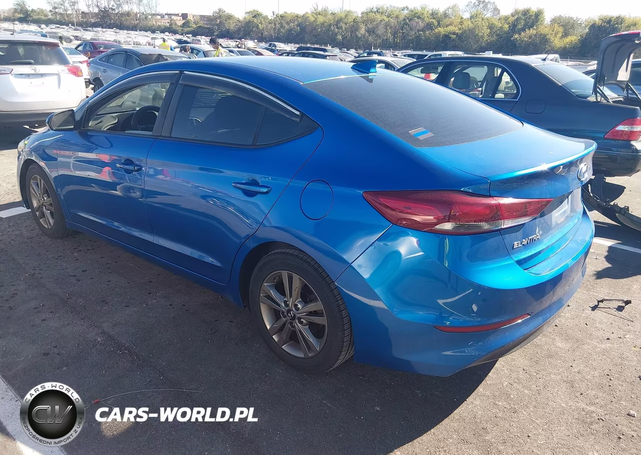 2018 Hyundai Elantra Sel VIN:5NPD84LF9JH214376 - 3
