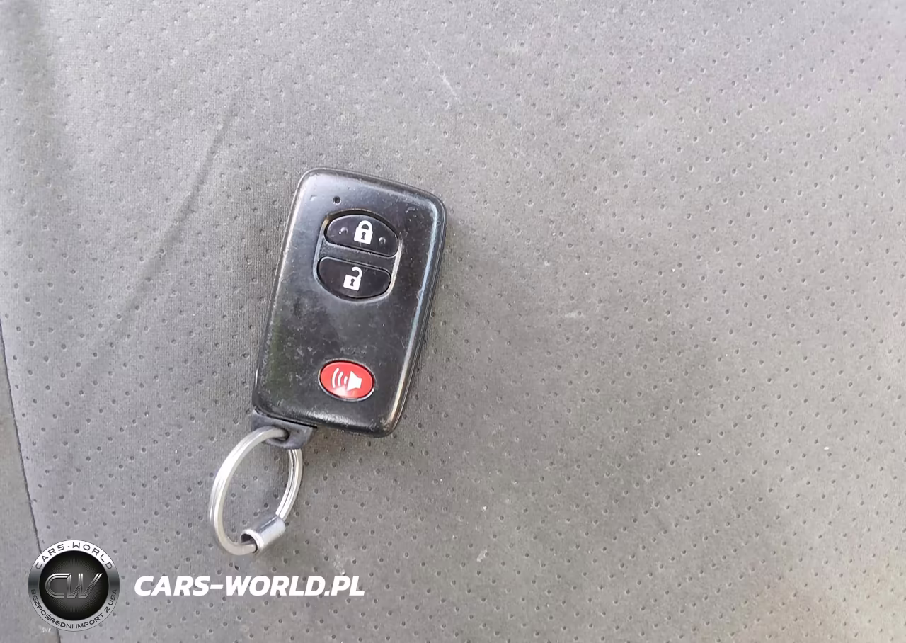 2011 Toyota Prius Three VIN:JTDKN3DU1B1372422 - 11