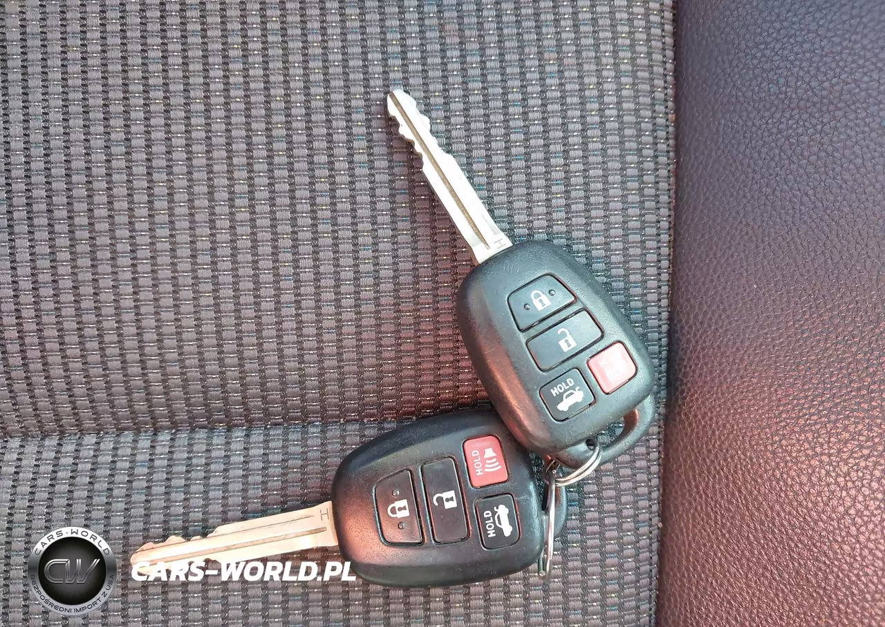 2015 Toyota Corolla S Plus VIN:2T1BURHE9FC331756 - 11