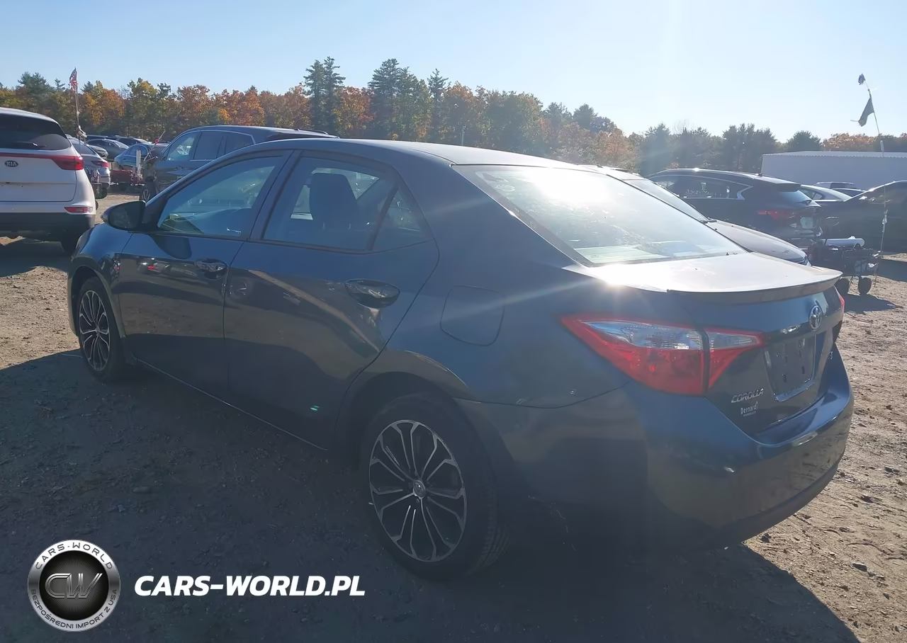 2015 Toyota Corolla S Plus VIN:2T1BURHE9FC331756 - 3