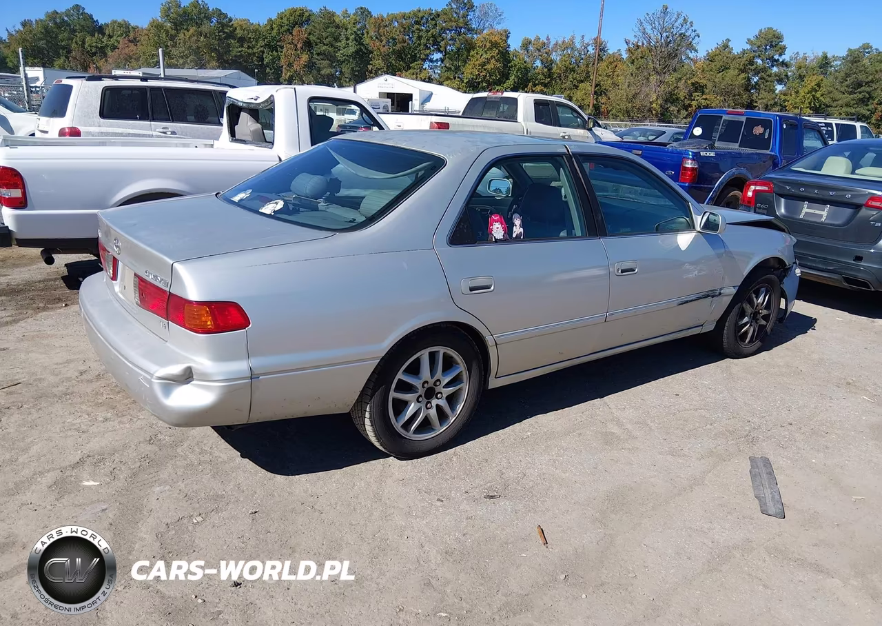 2001 Toyota Camry Xle V6 VIN:4T1BF28K11U958871 - 4