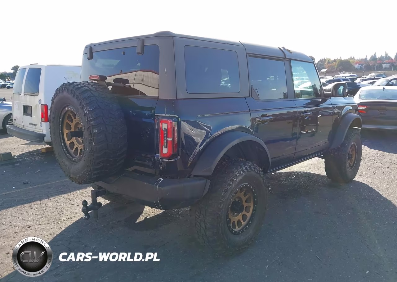 2021 Ford Bronco Base VIN:1FMEE5DP9MLA66932 - 4