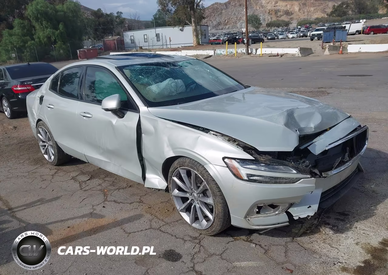2019 Volvo S60 T5 Momentum
