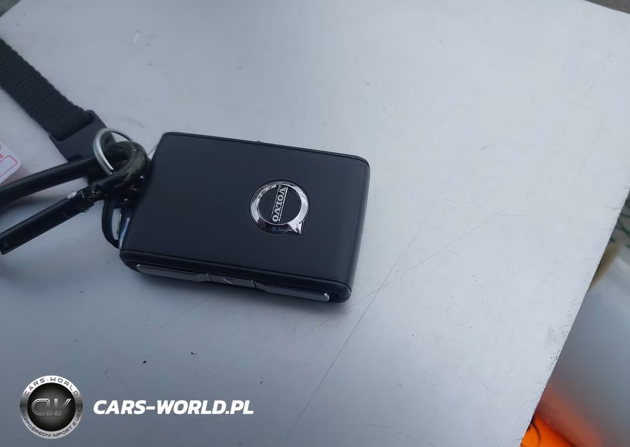 2019 Volvo S60 T5 Momentum VIN:7JR102FK7KG001067 - 11