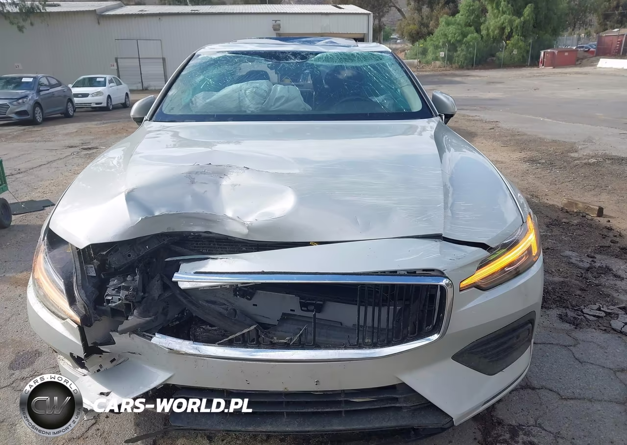 2019 Volvo S60 T5 Momentum VIN:7JR102FK7KG001067 - 12