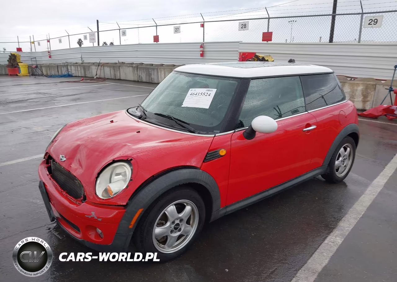 2009 Mini Cooper VIN:WMWMF33509TW76725 - 2