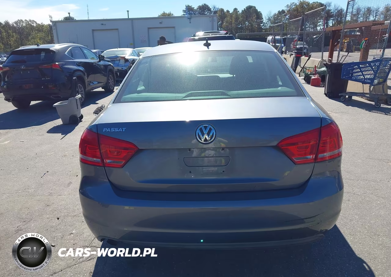 2014 Volkswagen Passat 2.5L Wolfsburg Edition VIN:1VWAP7A30EC016901 - 17