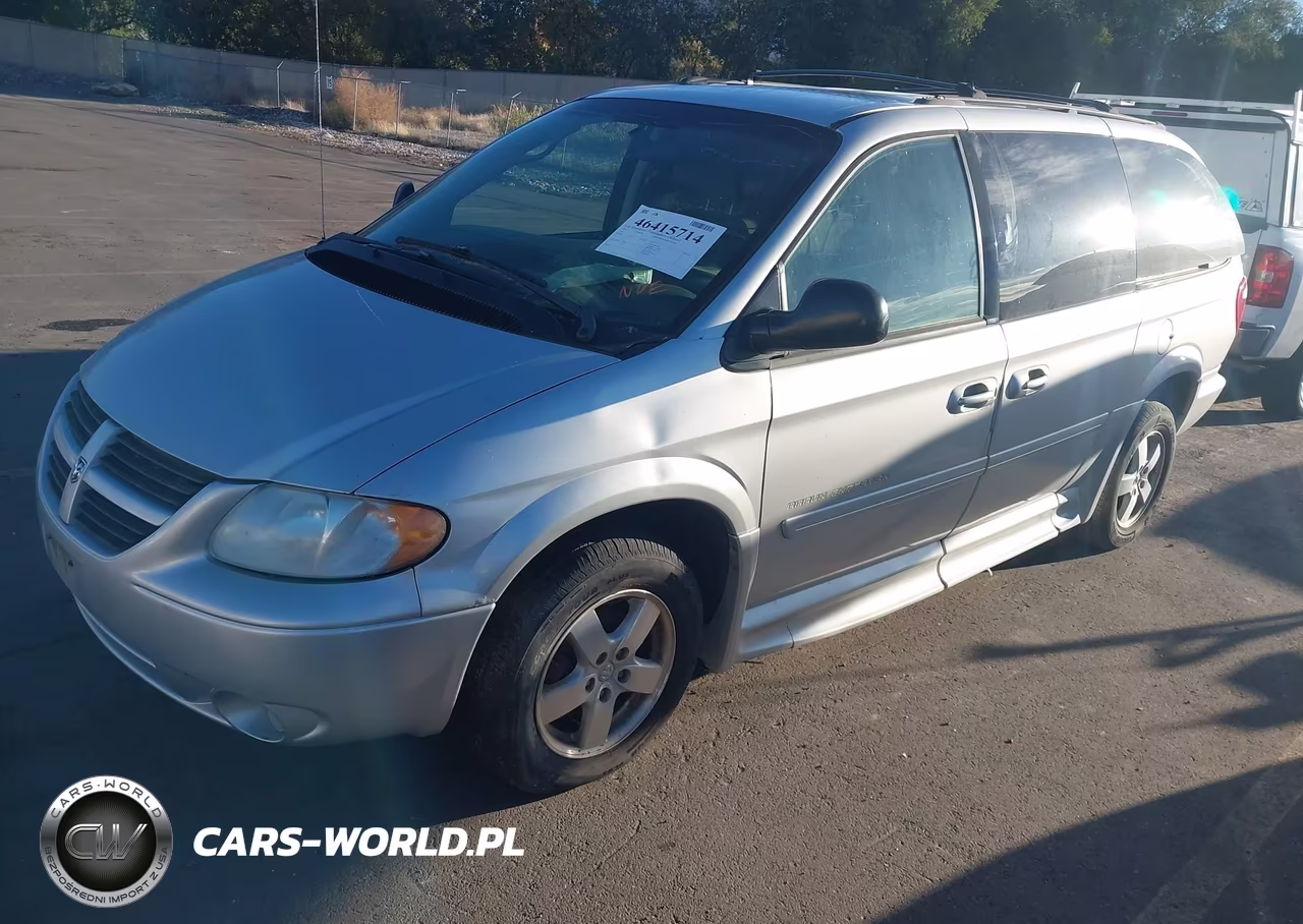 2005 Dodge Grand Caravan VIN:2D4GP44L15R561619 - 2