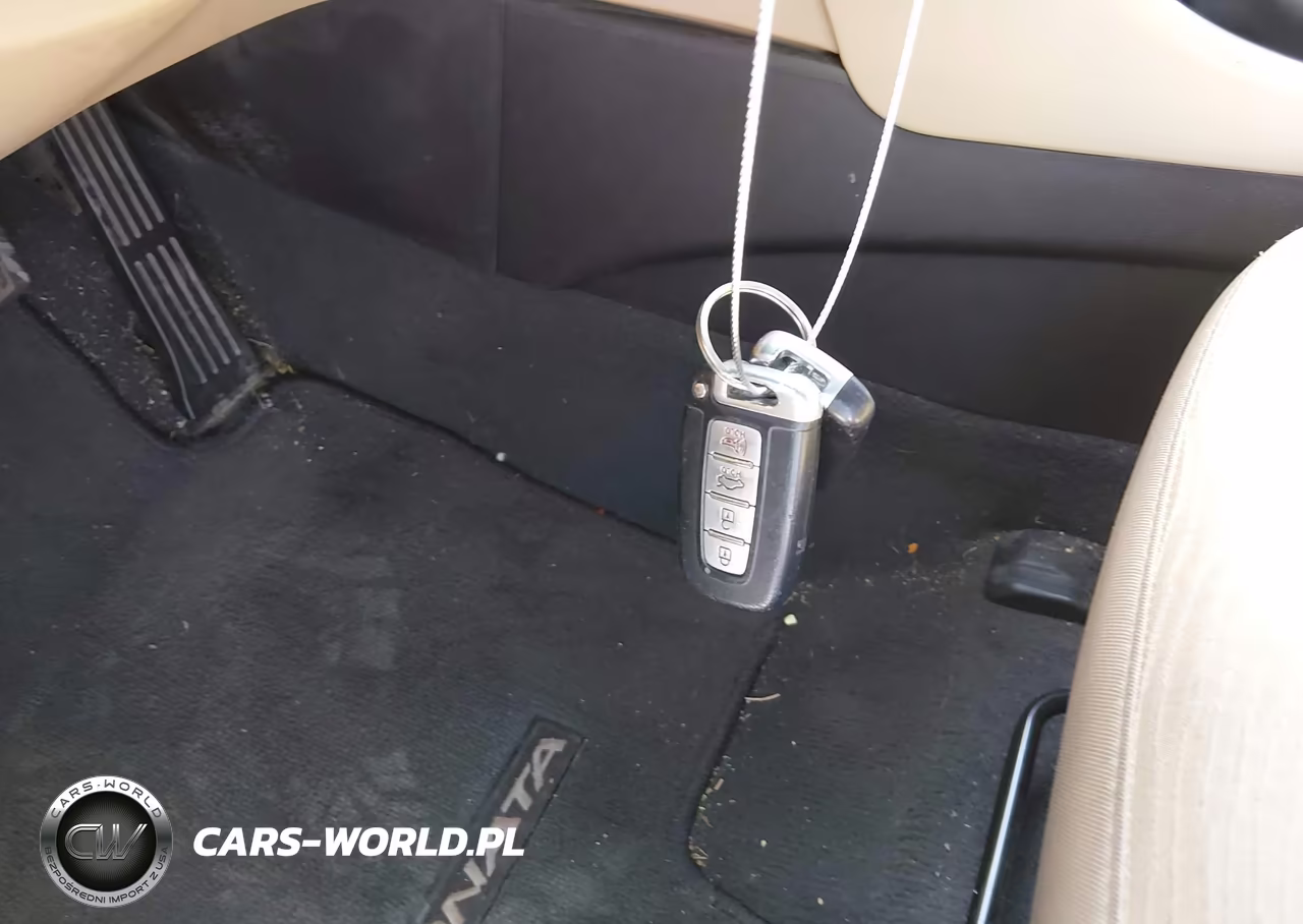 2014 Hyundai Sonata Hybrid VIN:KMHEC4A44EA115218 - 11