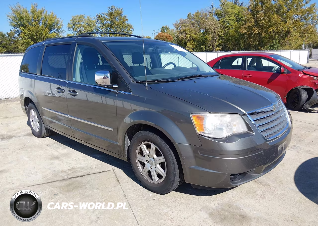 2010 Chrysler Town & Country Touring Plus VIN:2A4RR8DX3AR441920 - 1