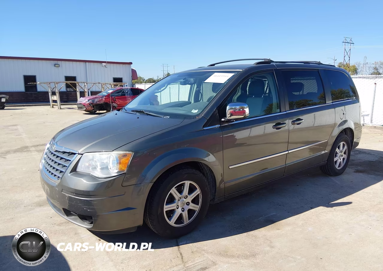 2010 Chrysler Town & Country Touring Plus VIN:2A4RR8DX3AR441920 - 2