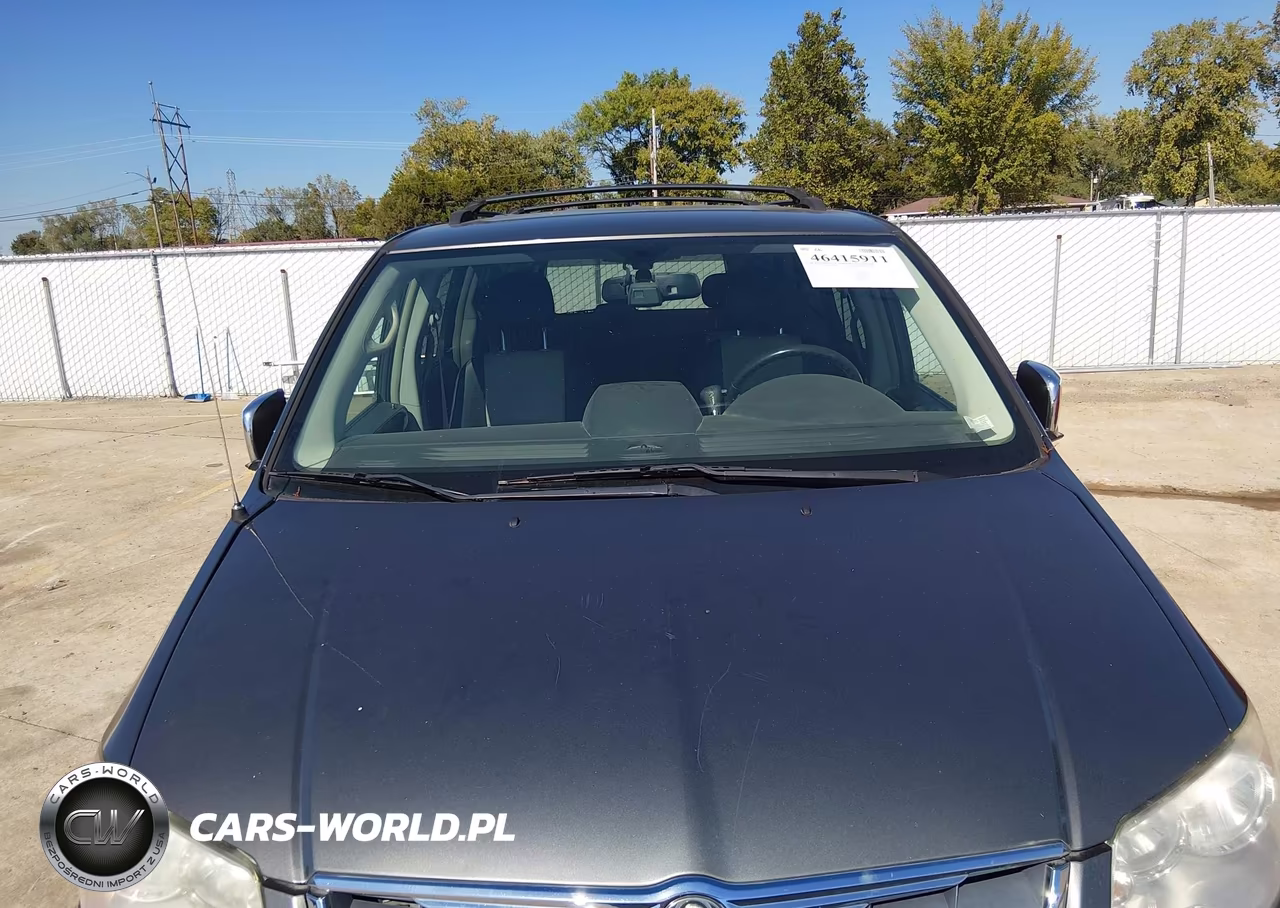 2010 Chrysler Town & Country Touring Plus VIN:2A4RR8DX3AR441920 - 6
