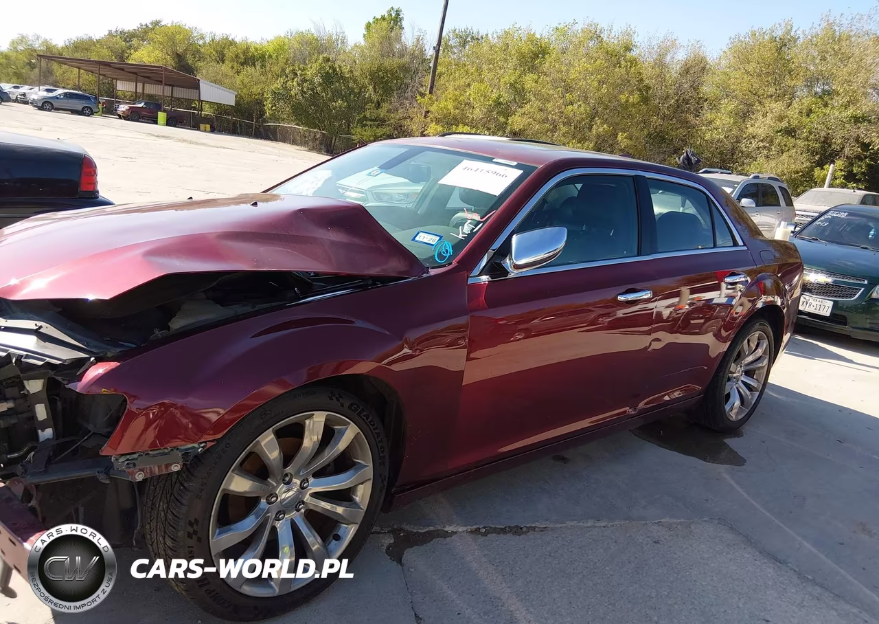 2019 Chrysler 300 Limited VIN:2C3CCAEG3KH533530 - 14