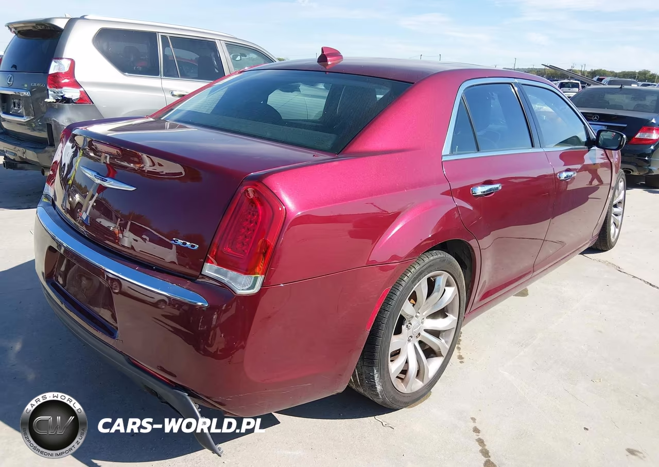 2019 Chrysler 300 Limited VIN:2C3CCAEG3KH533530 - 4