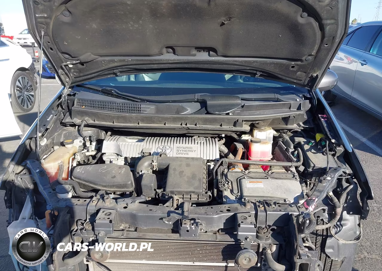 2012 Toyota Prius V Two VIN:JTDZN3EUXC3127086 - 10