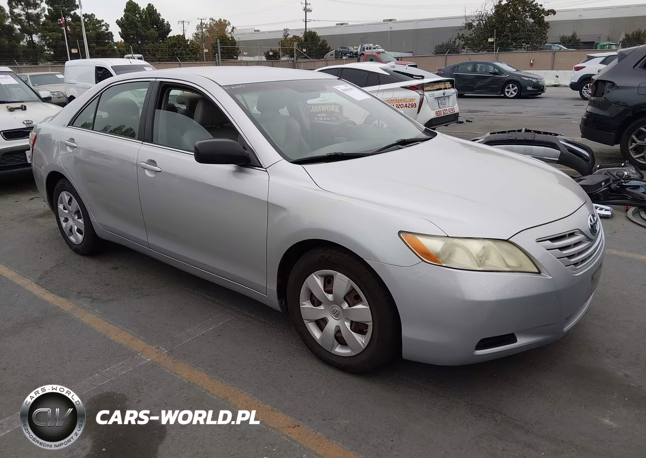 2007 Toyota Camry Le V6 – zdjęcie 1 z 14