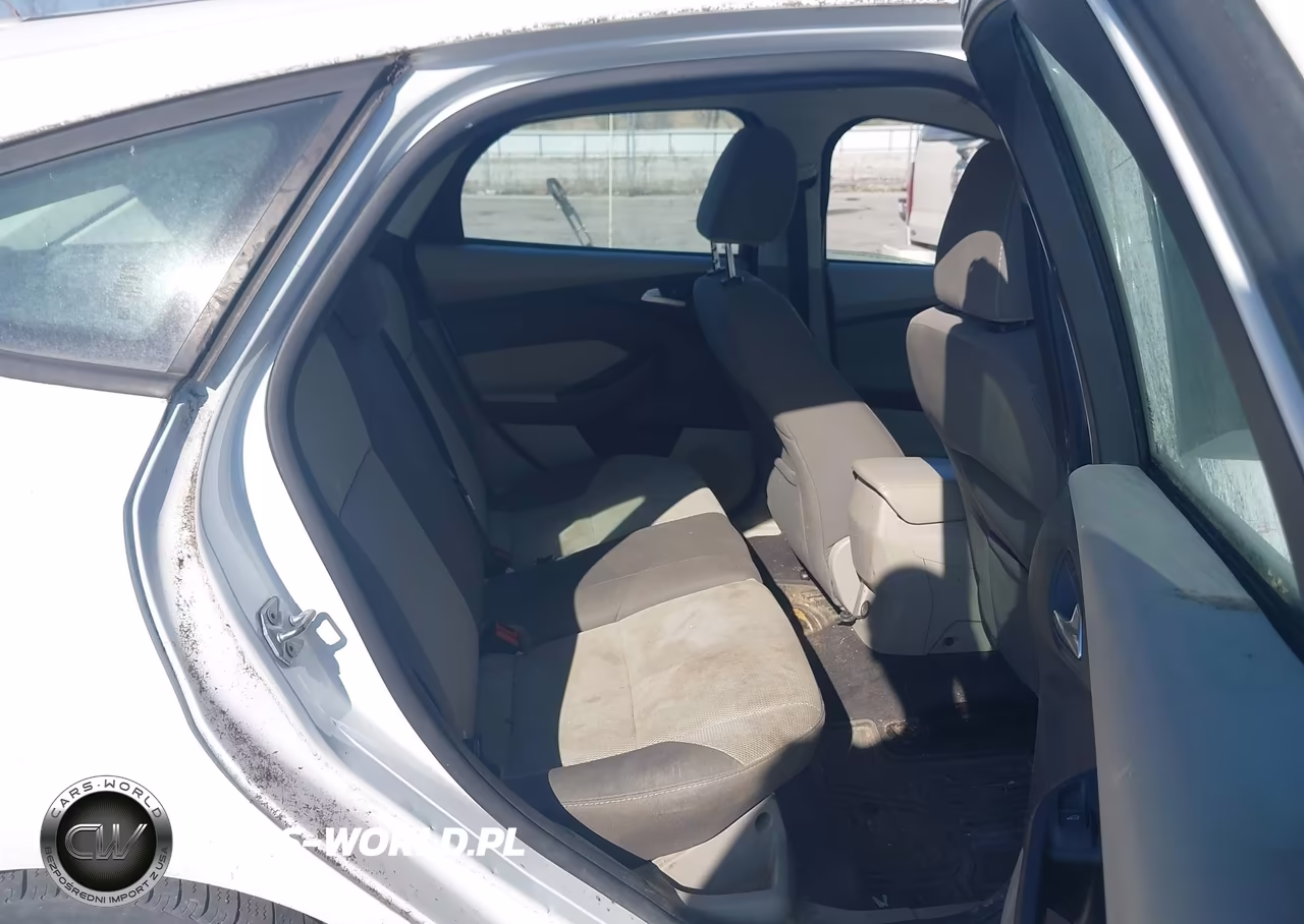 2014 Ford Focus Se VIN:1FADP3K22EL161667 - 8