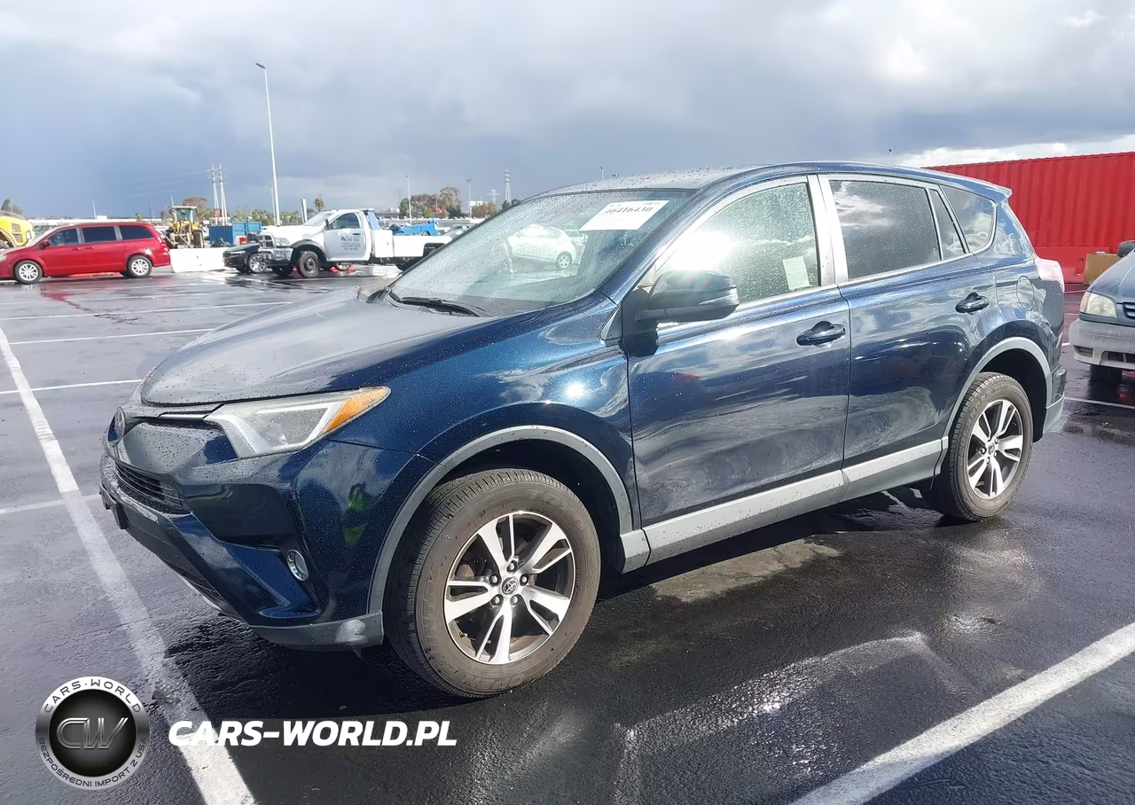 2018 Toyota Rav4 Xle VIN:JTMWFREV4JJ729924 - 2