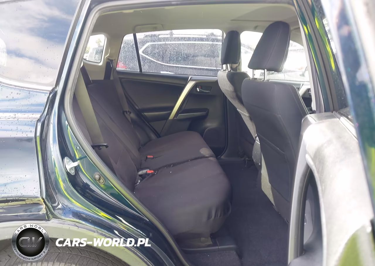 2018 Toyota Rav4 Xle VIN:JTMWFREV4JJ729924 - 8