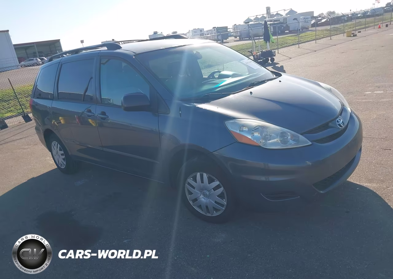 2007 Toyota Sienna Le – zdjęcie 1 z 12