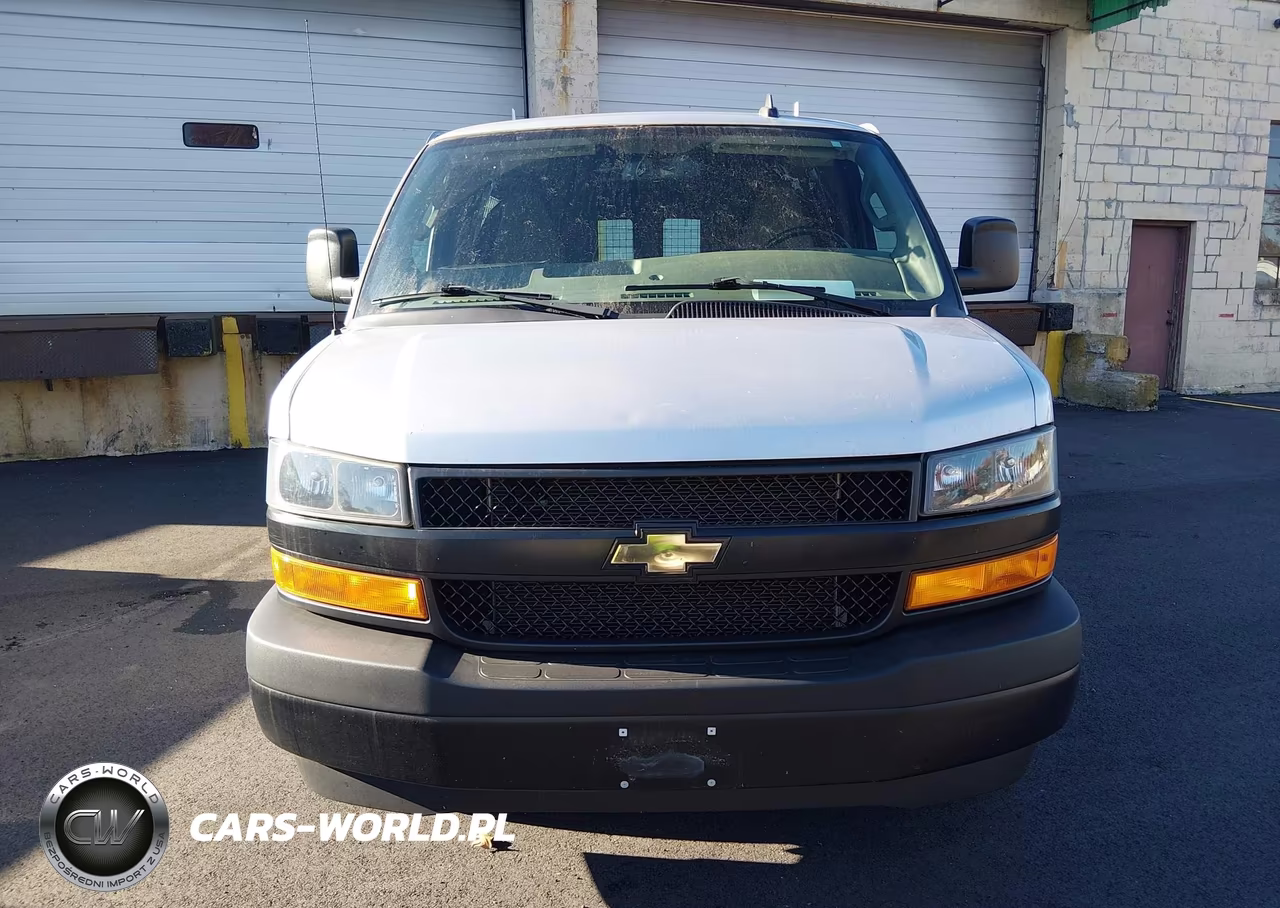 2018 Chevrolet Express 3500 Work Van VIN:1GCZGHFP4J1335148 - 11
