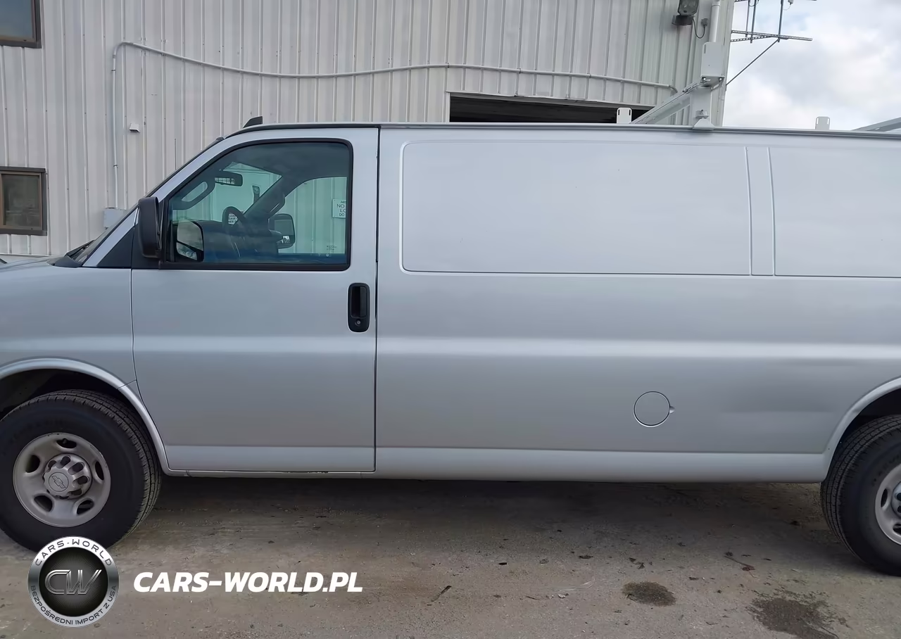 2018 Chevrolet Express 3500 Work Van VIN:1GCZGHFP4J1335148 - 13