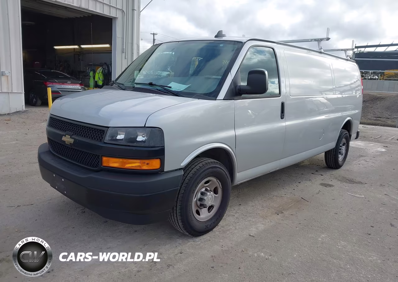 2018 Chevrolet Express 3500 Work Van VIN:1GCZGHFP4J1335148 - 2