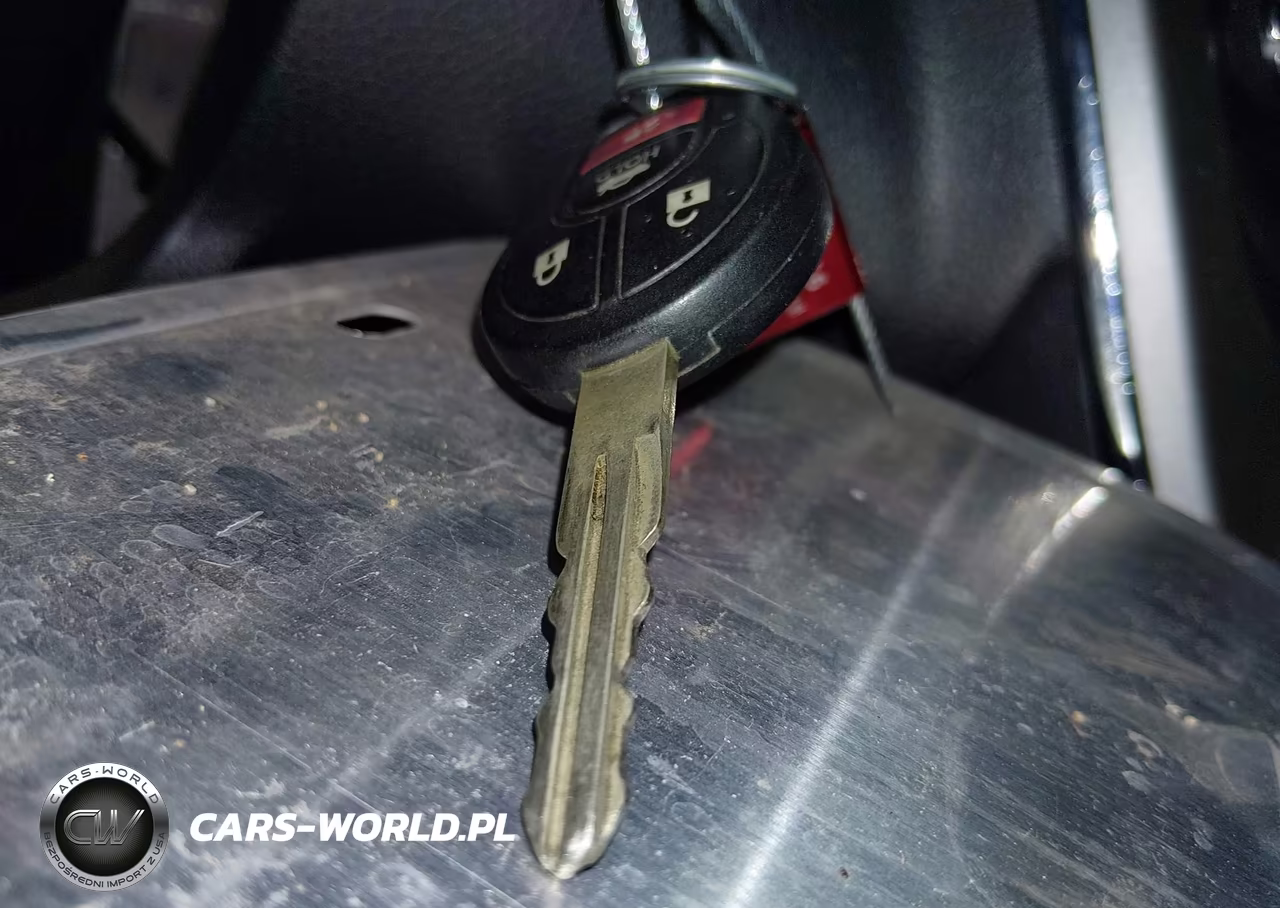 2015 Nissan Sentra S VIN:3N1AB7AP1FY338219 - 11