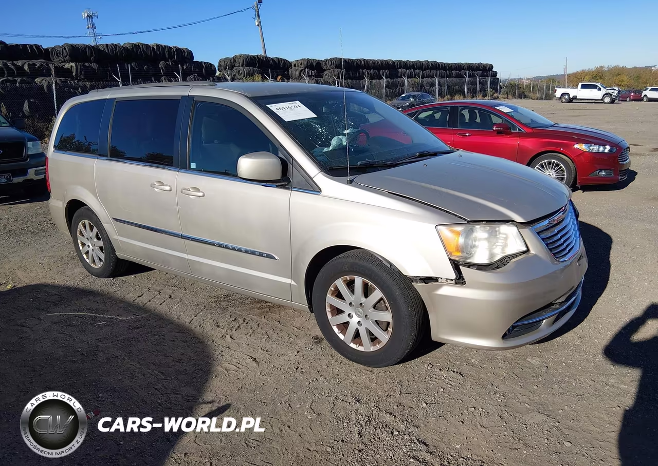 2014 Chrysler Town & Country Touring