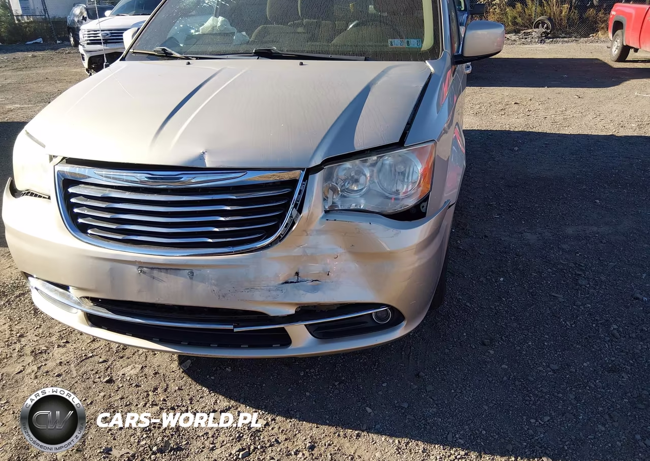 2014 Chrysler Town & Country Touring VIN:2C4RC1BG1ER417896 - 6