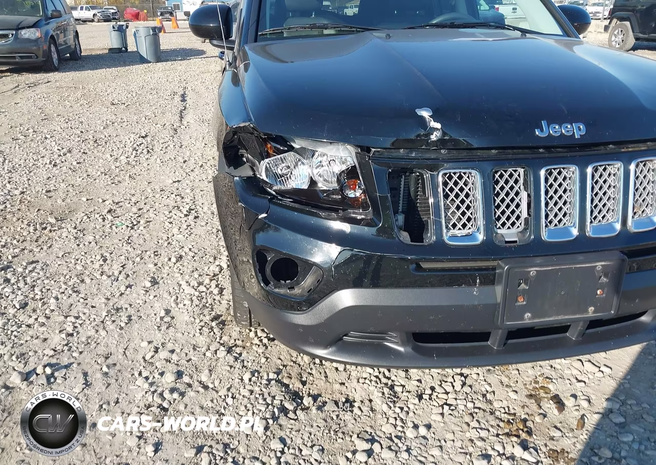 2014 Jeep Compass Latitude VIN:1C4NJDEB6ED501737 - 12