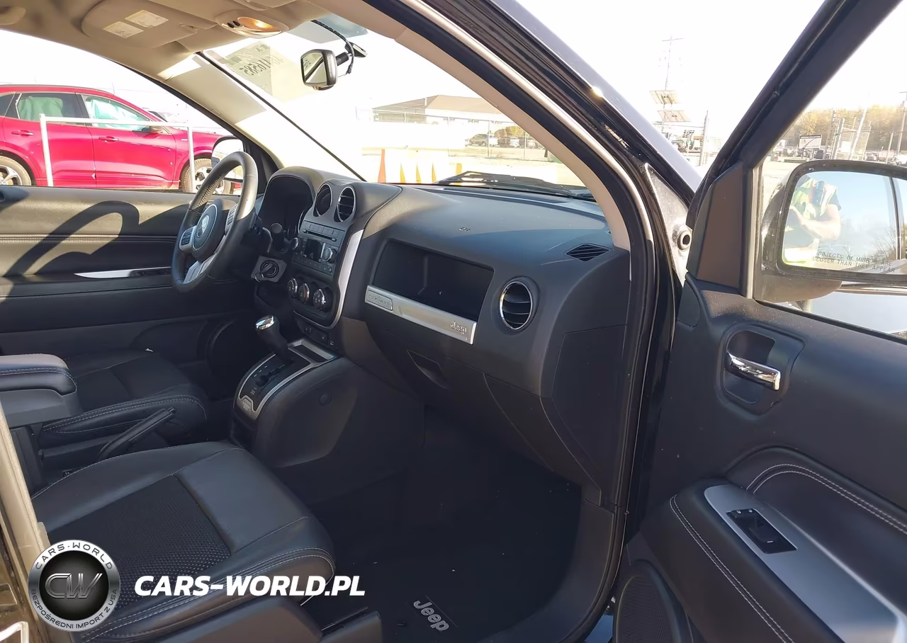 2014 Jeep Compass Latitude VIN:1C4NJDEB6ED501737 - 5