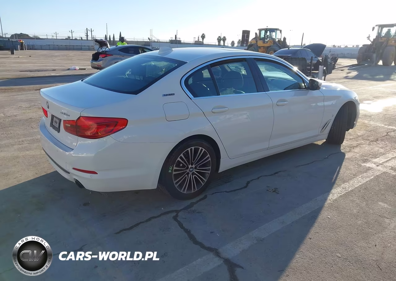 2019 BMW 530E Iperformance VIN:WBAJA9C5XKB399713 - 4