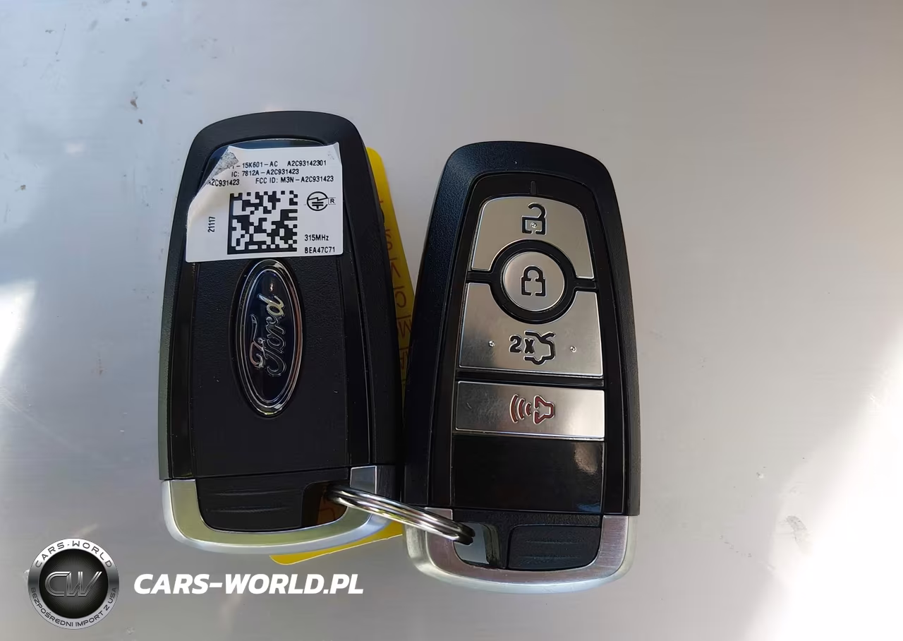 2018 Ford Fusion Hybrid S VIN:3FA6P0UU6JR101165 - 11