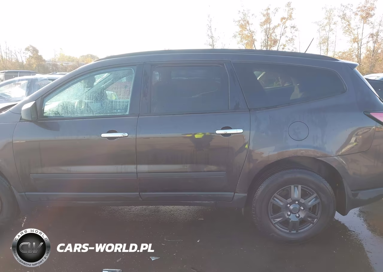 2017 Chevrolet Traverse Ls VIN:1GNKRFED5HJ250036 - 14