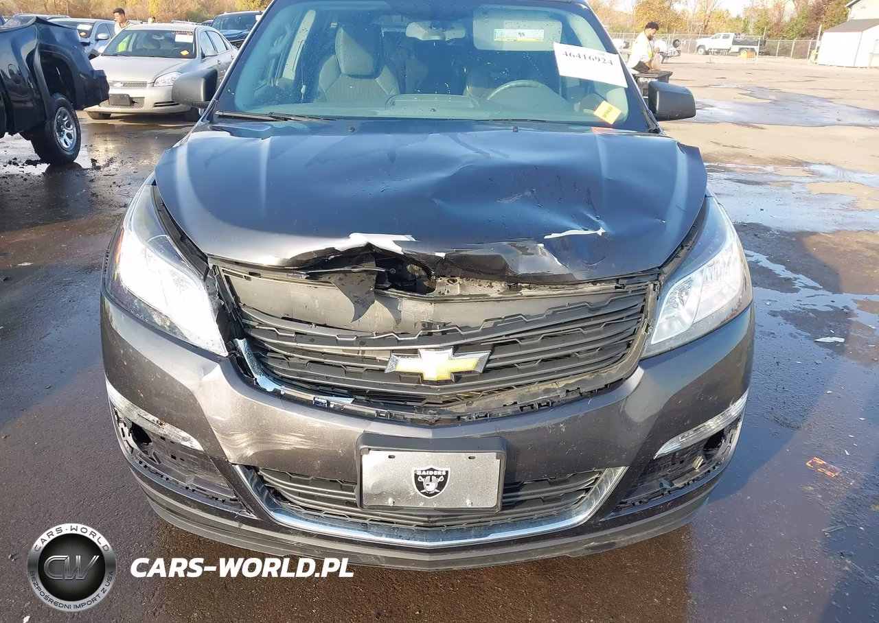 2017 Chevrolet Traverse Ls VIN:1GNKRFED5HJ250036 - 6