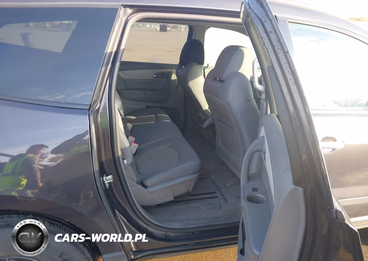 2017 Chevrolet Traverse Ls VIN:1GNKRFED5HJ250036 - 8