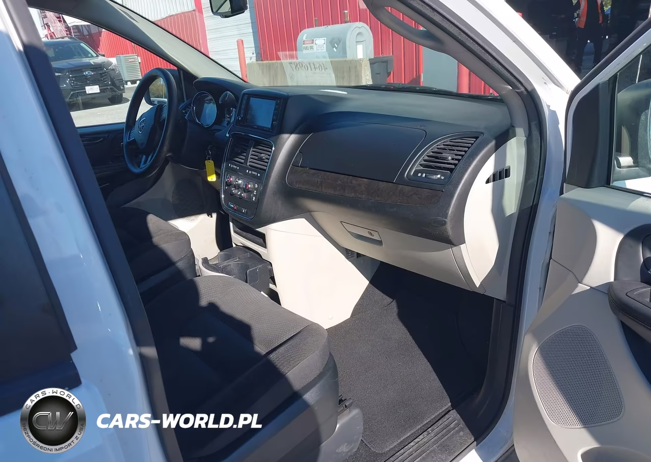 2018 Dodge Grand Caravan Se VIN:2C4RDGBG7JR248607 - 5