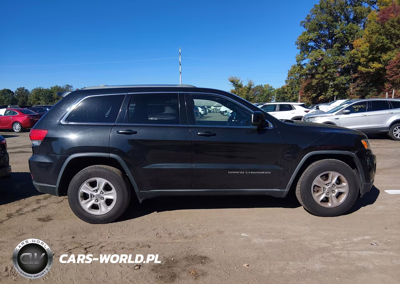 2016 Jeep Grand Cherokee Laredo VIN:1C4RJEAG4GC335493 - 13