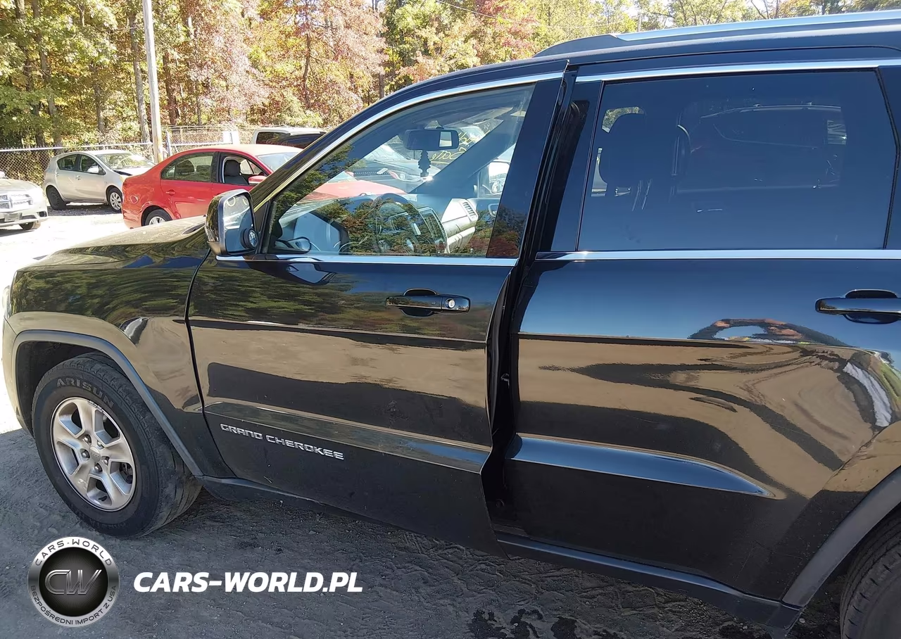 2016 Jeep Grand Cherokee Laredo VIN:1C4RJEAG4GC335493 - 6
