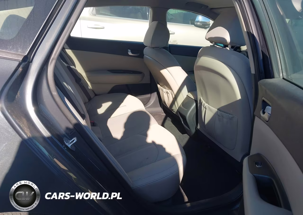 2016 Kia Optima Lx VIN:5XXGT4L30GG111448 - 8