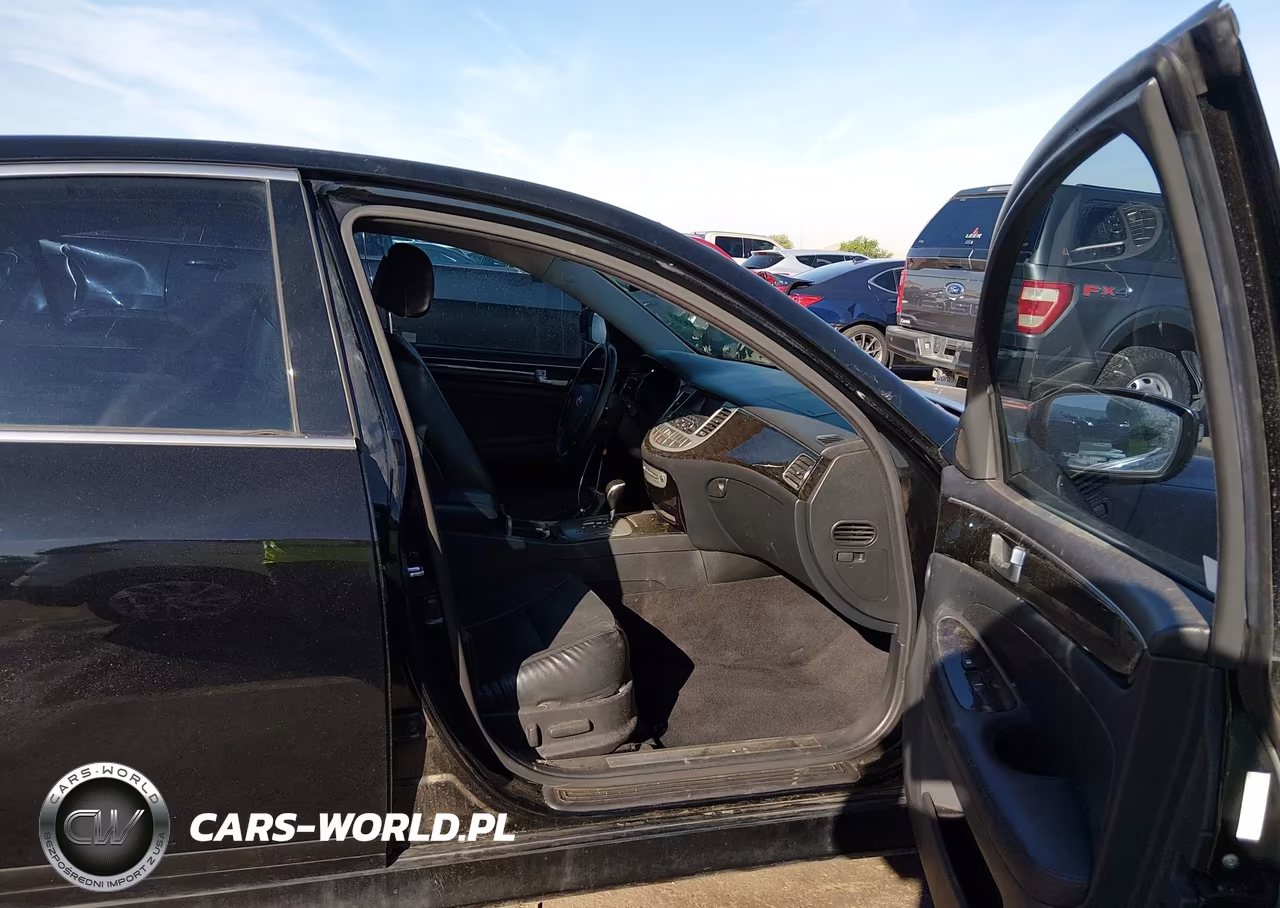 2012 Hyundai Genesis 3.8 VIN:KMHGC4DD0CU196346 - 5