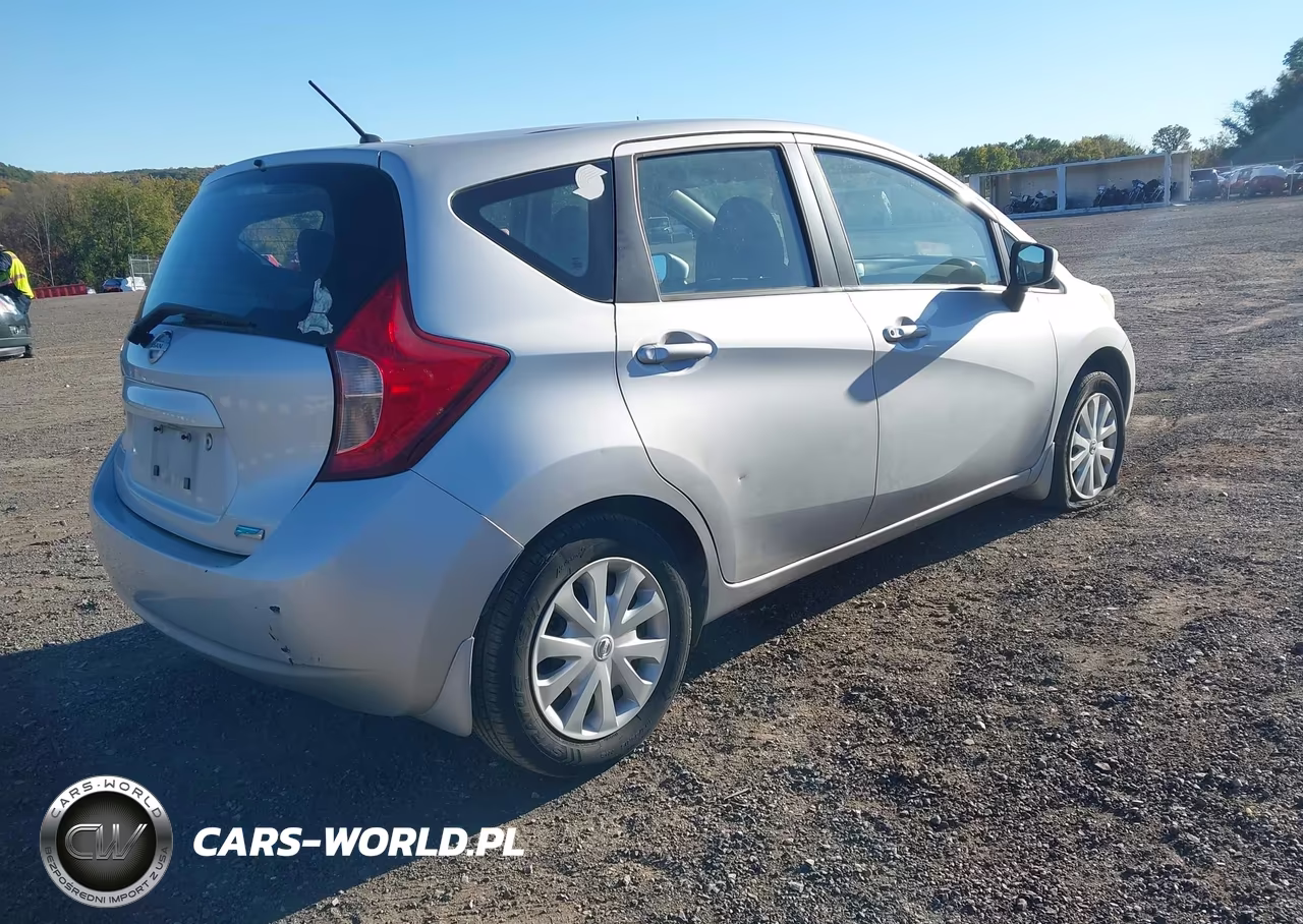 2015 Nissan Versa Note S Plus VIN:3N1CE2CP0FL430998 - 4