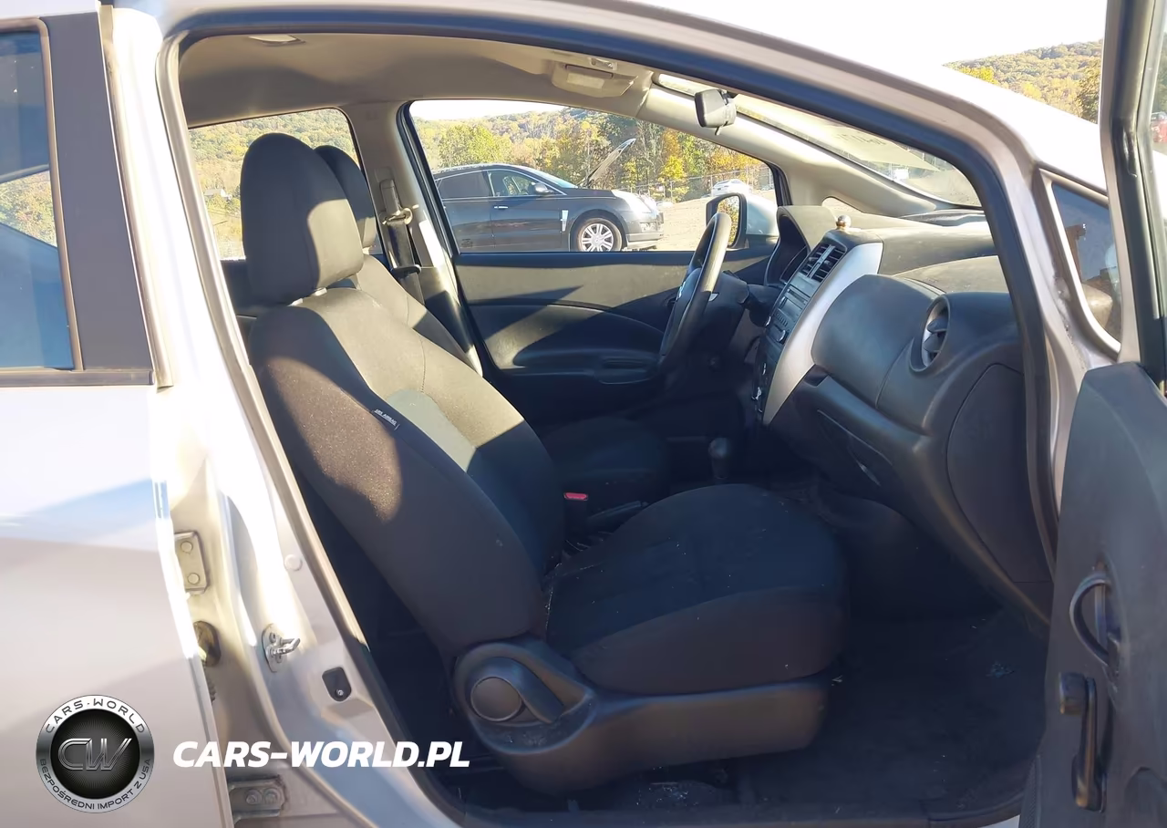 2015 Nissan Versa Note S Plus VIN:3N1CE2CP0FL430998 - 5
