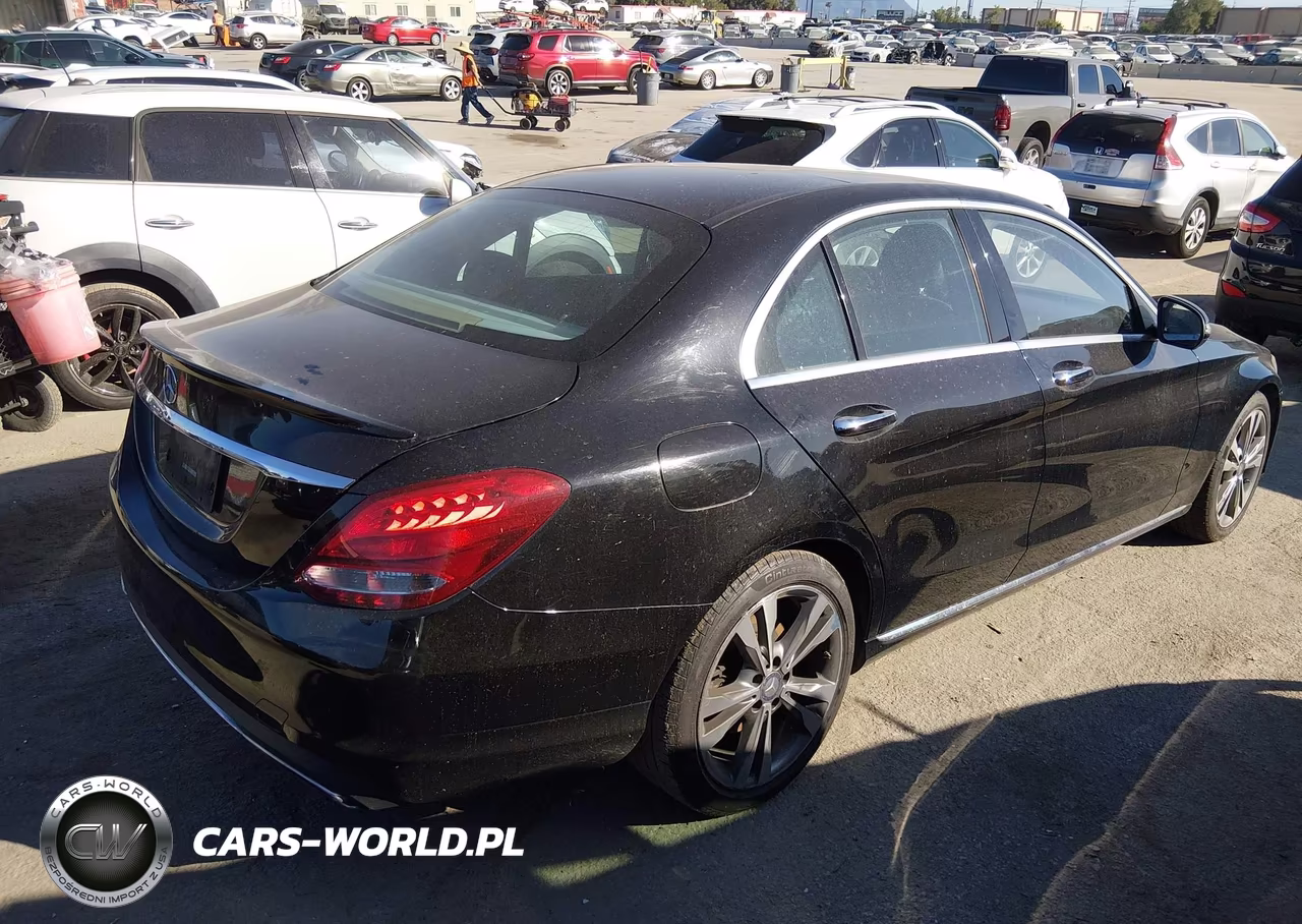 2016 Mercedes-Benz C 300 VIN:55SWF4JB7GU132537 - 4