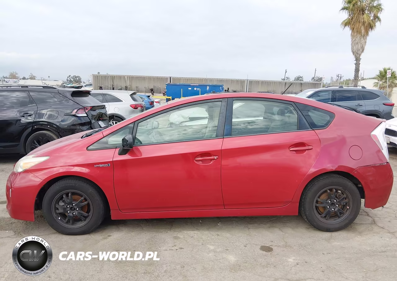 2014 Toyota Prius Two VIN:JTDKN3DU4E1779266 - 13