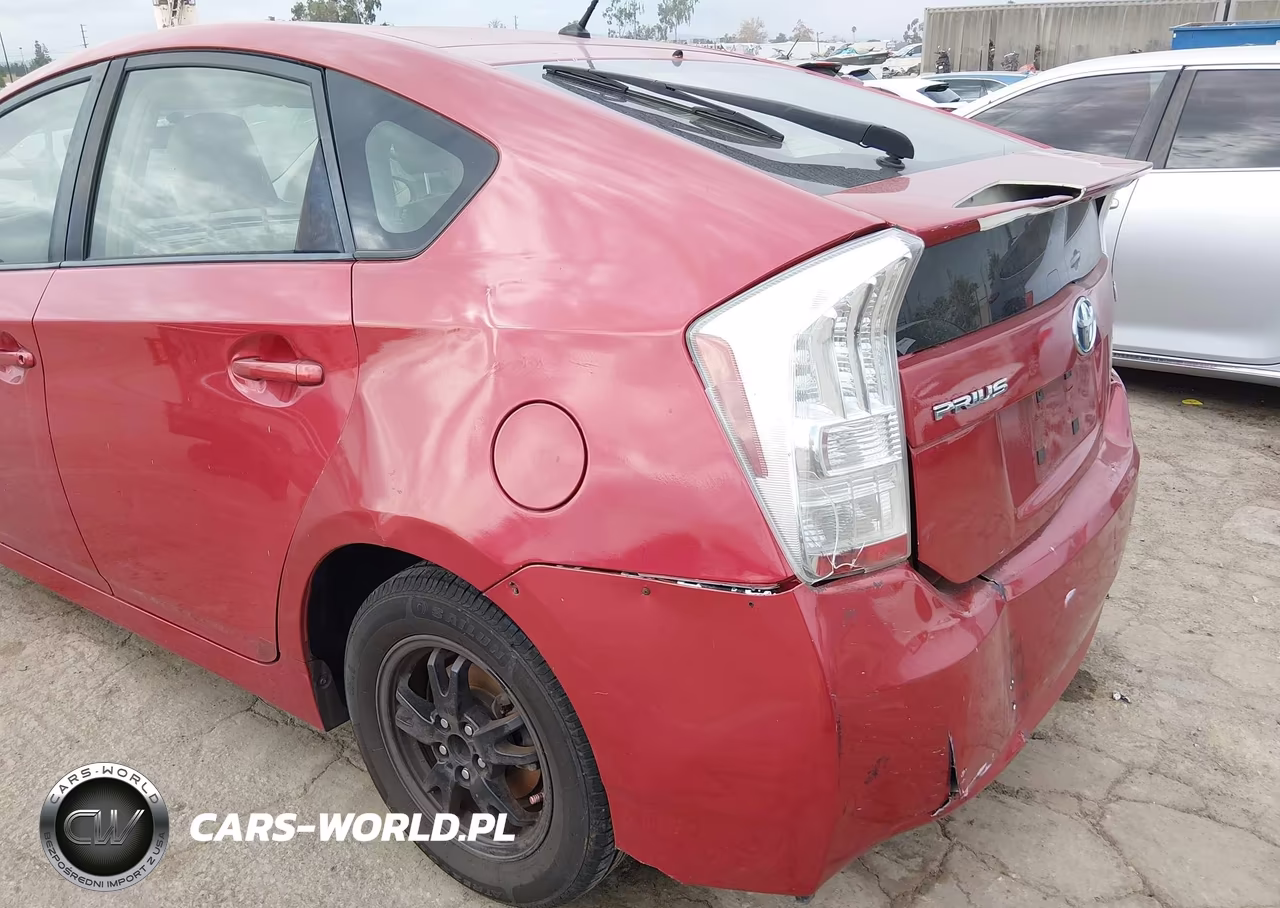 2014 Toyota Prius Two VIN:JTDKN3DU4E1779266 - 16