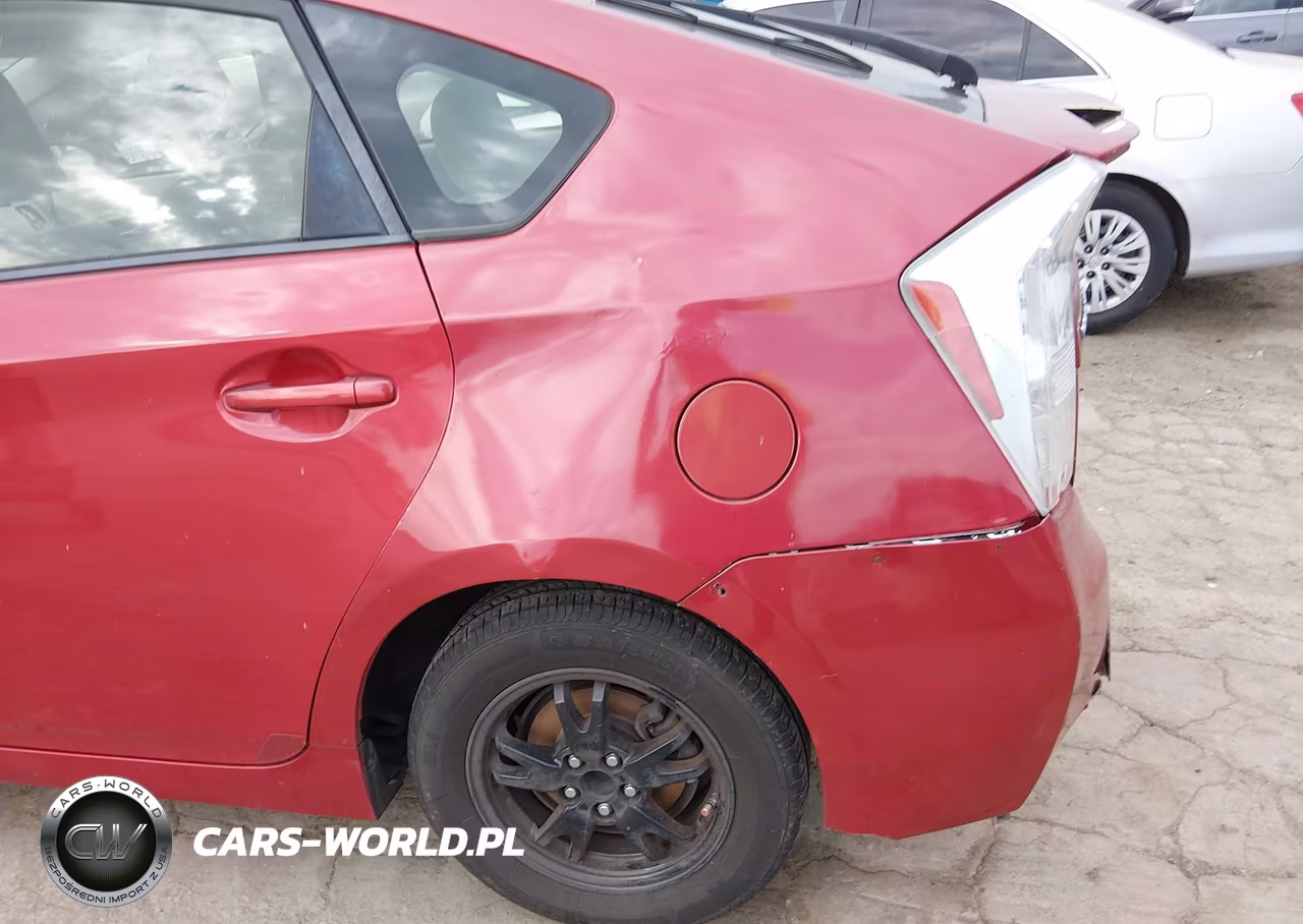 2014 Toyota Prius Two VIN:JTDKN3DU4E1779266 - 17
