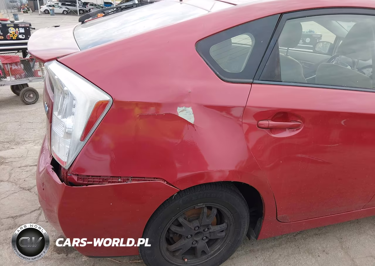 2014 Toyota Prius Two VIN:JTDKN3DU4E1779266 - 18