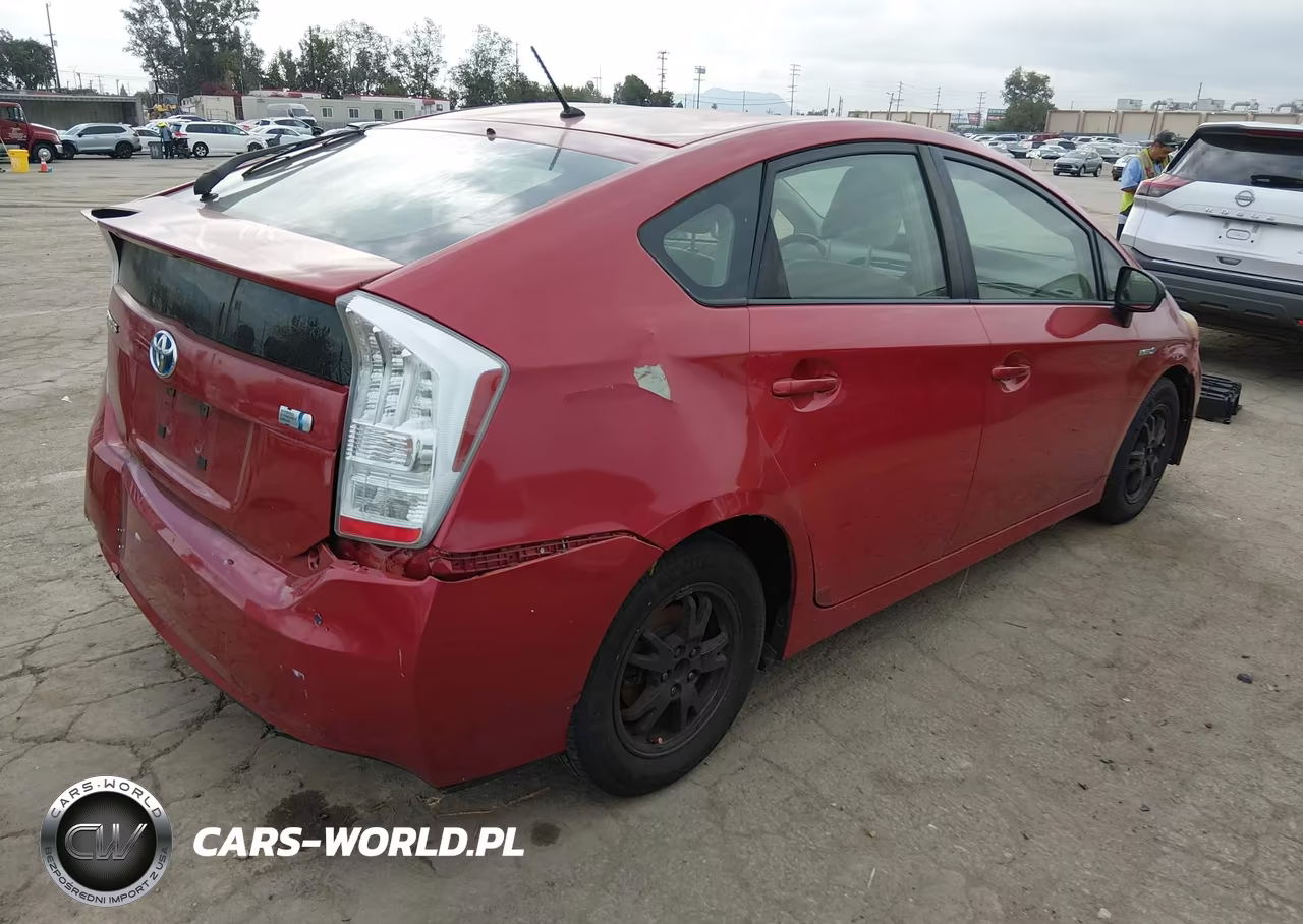 2014 Toyota Prius Two VIN:JTDKN3DU4E1779266 - 4